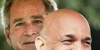 کرزی نمی داند یا خود را به حماقت می زند؟!